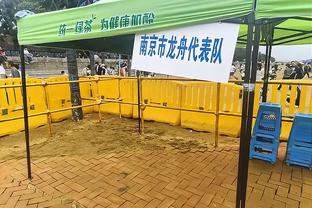 浓眉谈首发5人均20+：我们努力分享球 这让我们投篮时很有信心